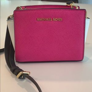 Michael Kors Selma mini crossbody